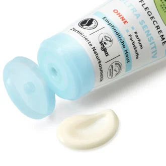 Alverde ultra sensitive face cream texture detail