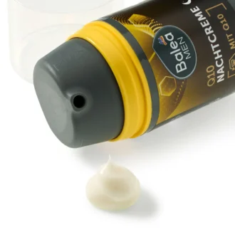 Close-up of Balea MEN Q10 Night Cream texture on skin