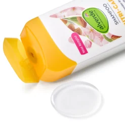 alverde Nutri Care Shampoo gel texture close-up