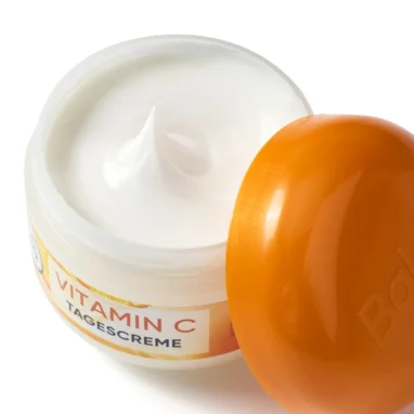 Close-up of the creamy texture of Balea Vitamin C Face Cream
