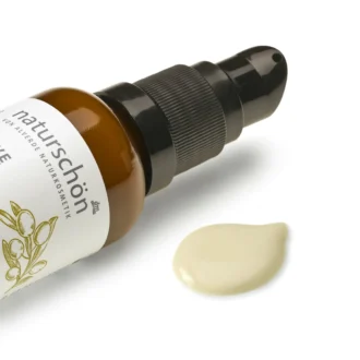 Alverde Naturschön facial serum with organic olive oil, olive fruit and olive leaf extracts