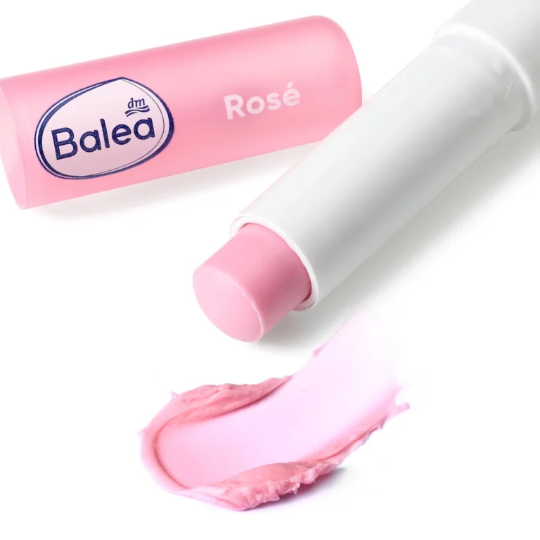 Balea Rose Lip Balm Balea Rosé Tinted Lip Balm 4.8 g with shea butter, almond oil and vitamin E - Detail