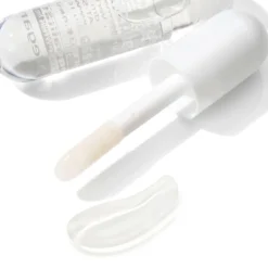 alverde Pure Shine Lip Gloss 10 Clear Aura, 5 ml Detail of alverde Pure Shine Lip Gloss 10 Clear Aura showing its transparent, shimmering finish