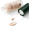 alverde NATURKOSMETIK Foundation & Concealer 20 Almond texture close-up