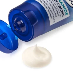 Close-up texture of Balea Niacinamide Night Cream cream surface