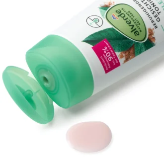 Texture of alverde Clear Facial Tonic with healing clay