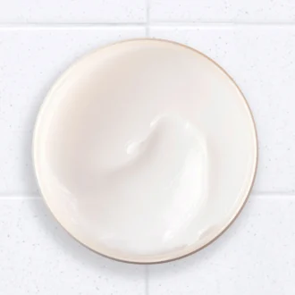 Rich balm texture of Mixa Cica Repair for very dry and sensitive skin