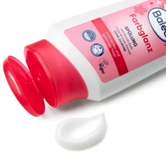 Balea Color Shine Conditioner creamy texture detail