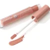 Fluid-creamy texture of alverde Vinyl Color Passion 10 lip gloss on applicator wand
