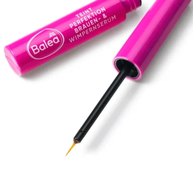 Close-up of the fine brush applicator on Balea Teint Perfektion Eyelash and Eyebrow Serum