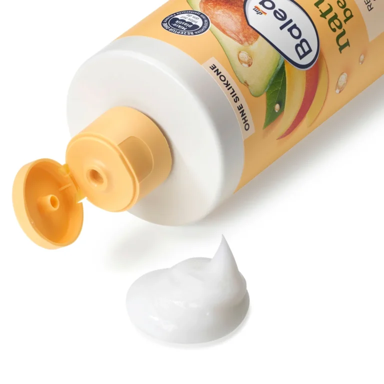 Balea Natural Beauty Avocado Oil & Mango Butter Conditioner, 350 ml Balea Natural Beauty Conditioner with avocado oil and mango butter for damaged hair, 350 ml - Detail