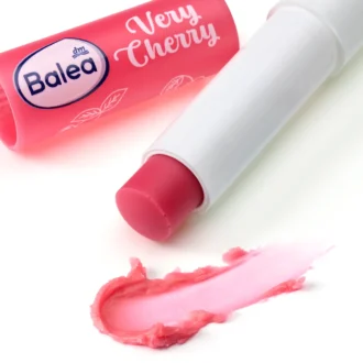 Balea Very Cherry Tinted Lip Balm 4.8 g with shea butter and a subtle color finish - Detail