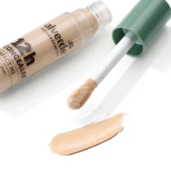 alverde Perfect Me Concealer shade 20 detail highlighting moisturizing aloe vera and up to 12-hour wear