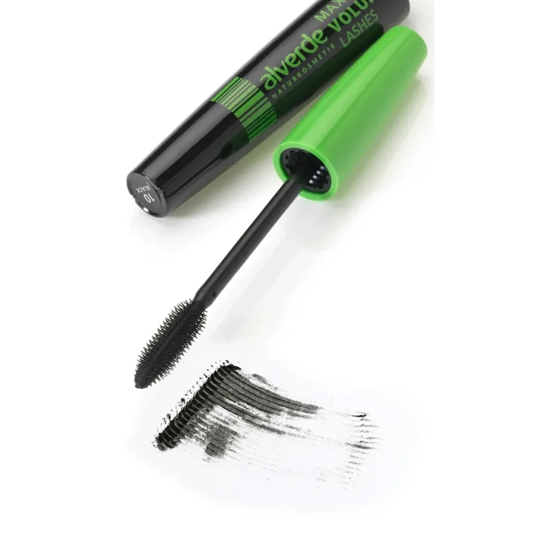alverde Maximize Volume Mascara 10 Black with precision rubber brush for fuller-looking lashes