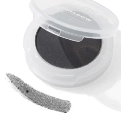 Detail view of alverde Mono Matte Eyeshadow 32 Black, matte black shade, 1.5 g