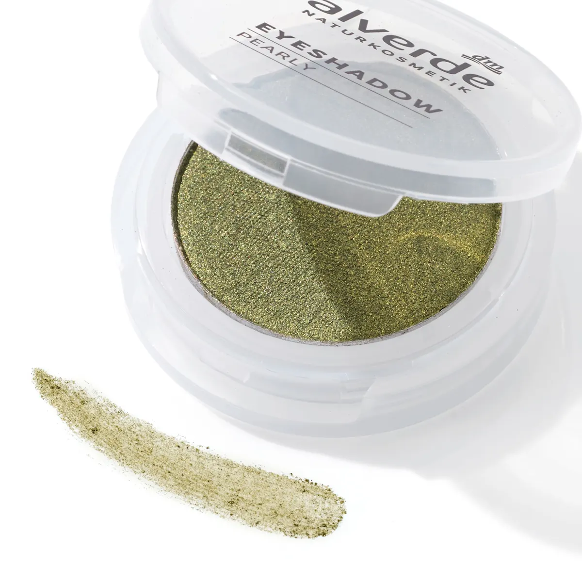 Alverde Mono Pearly Eyeshadow 31 Glowing Moss, 1.5 g Detail view of alverde Mono Pearly Eyeshadow 31 Glowing Moss, shimmering green shade, 1.5 g