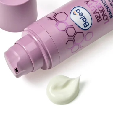 Balea Beauty Longevity Night Cream, 50 ml Balea Beauty Longevity Night Cream dispenser with a swatch of cream