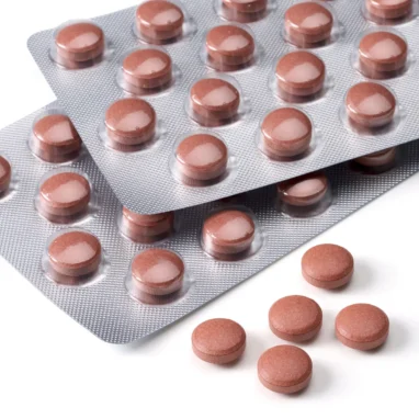 Mivolis iron supplement tablets containing iron gluconate, vitamin C, folic acid, vitamin B6 and vitamin B12